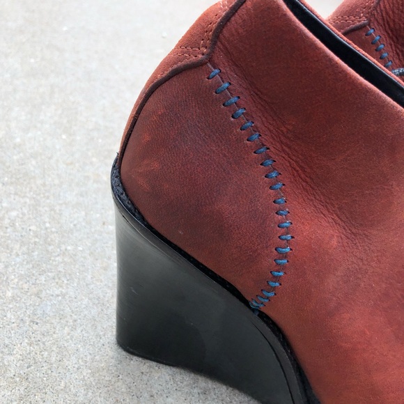 Platform Desert 🌵 Booties - Picture 3 of 5